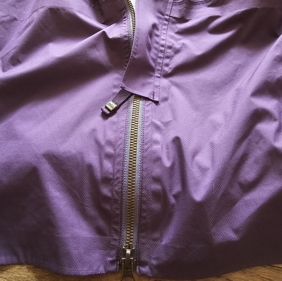 REI Co-op Women's Long Rain Jacket Sz Sm - Picture 6 of 8